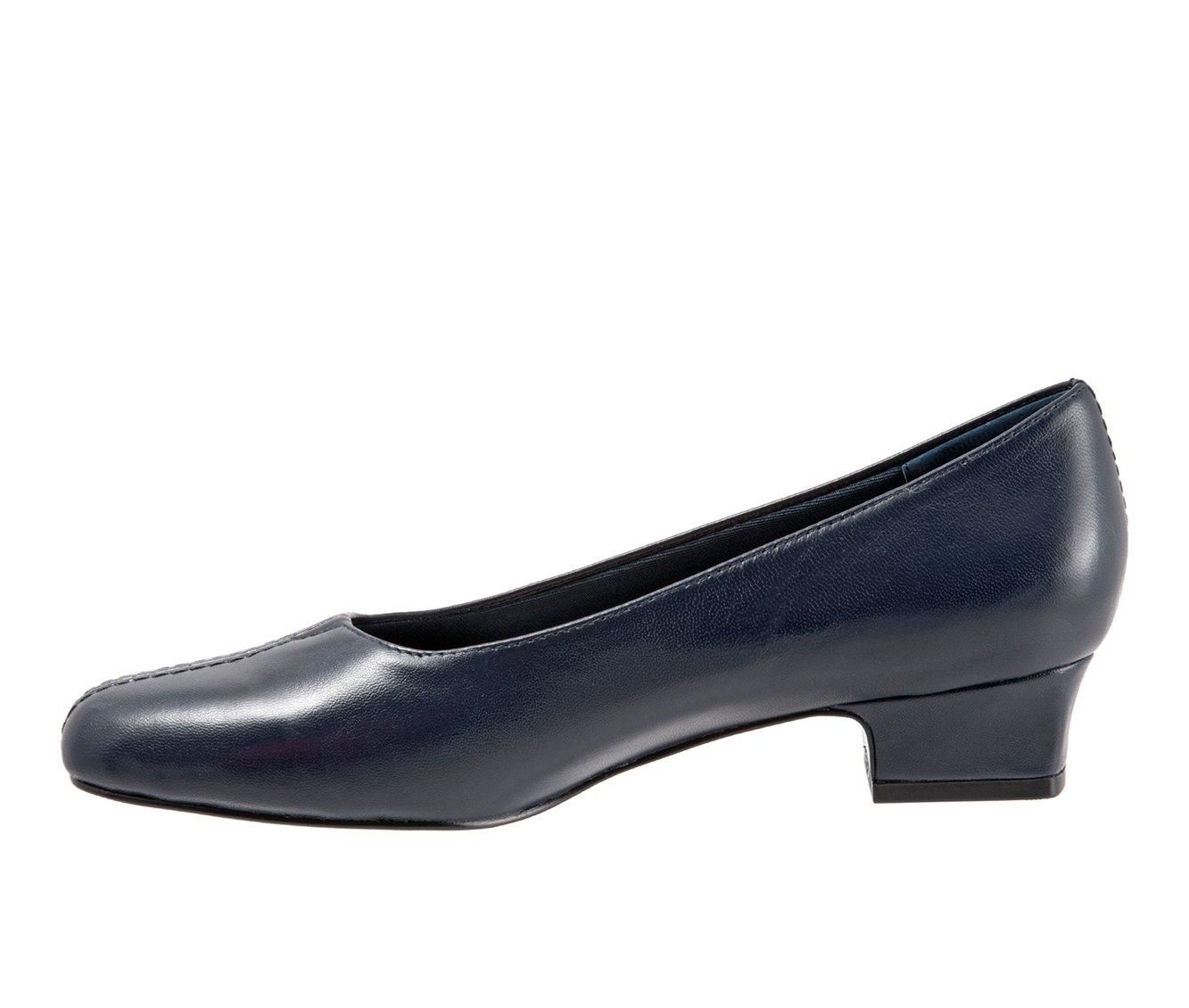 Women's Trotters Doris Pumps