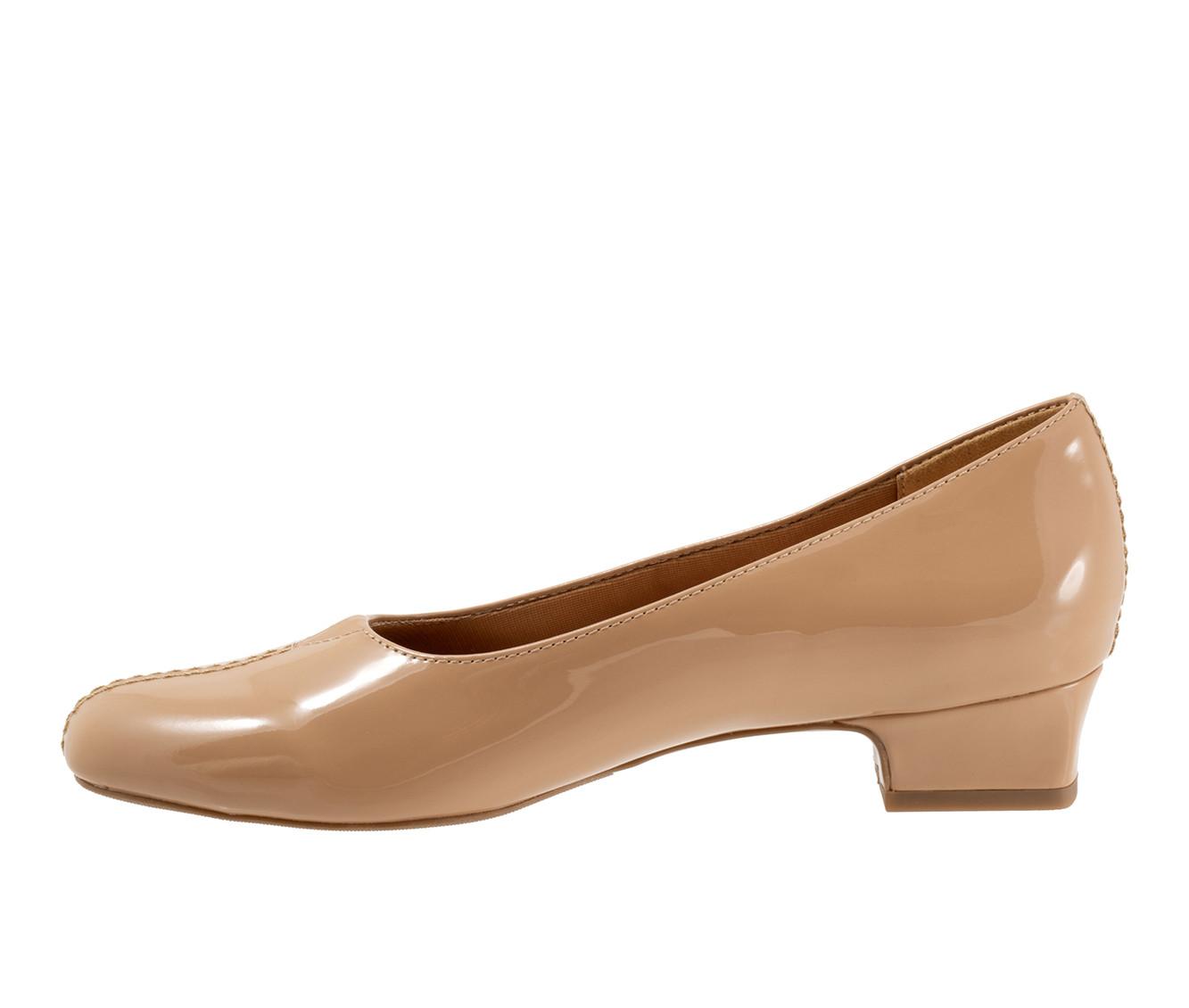 Women's Trotters Doris Pumps