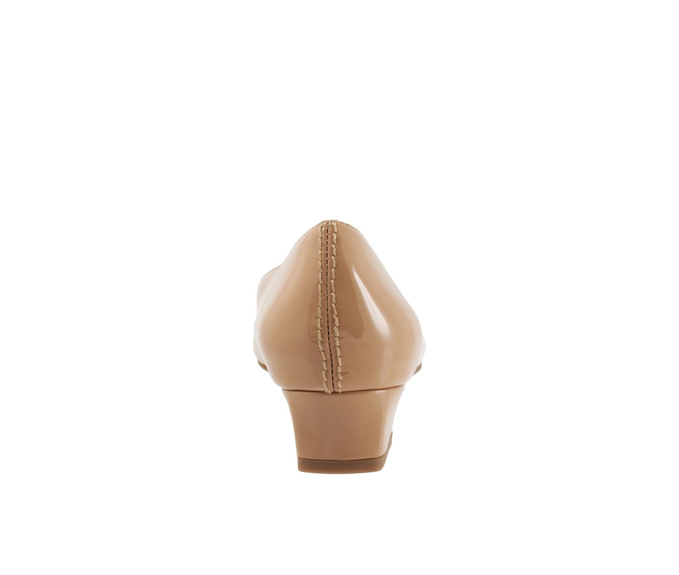 Women's Trotters Doris Pumps
