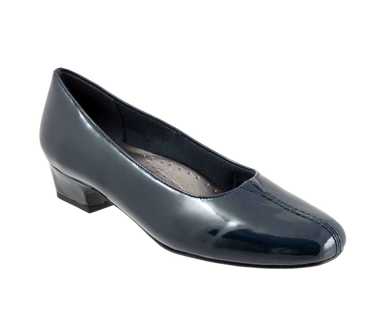 Women's Trotters Doris Pumps