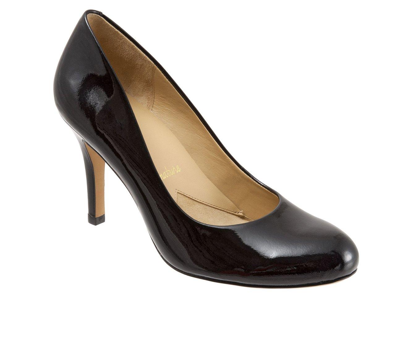 Women's Trotters Gigi Pumps