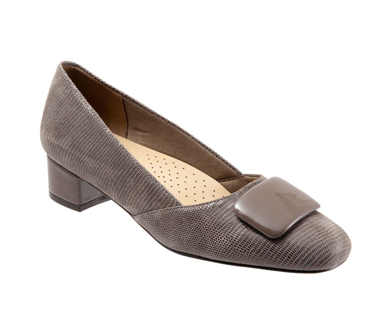 Women's Trotters Delse Pumps