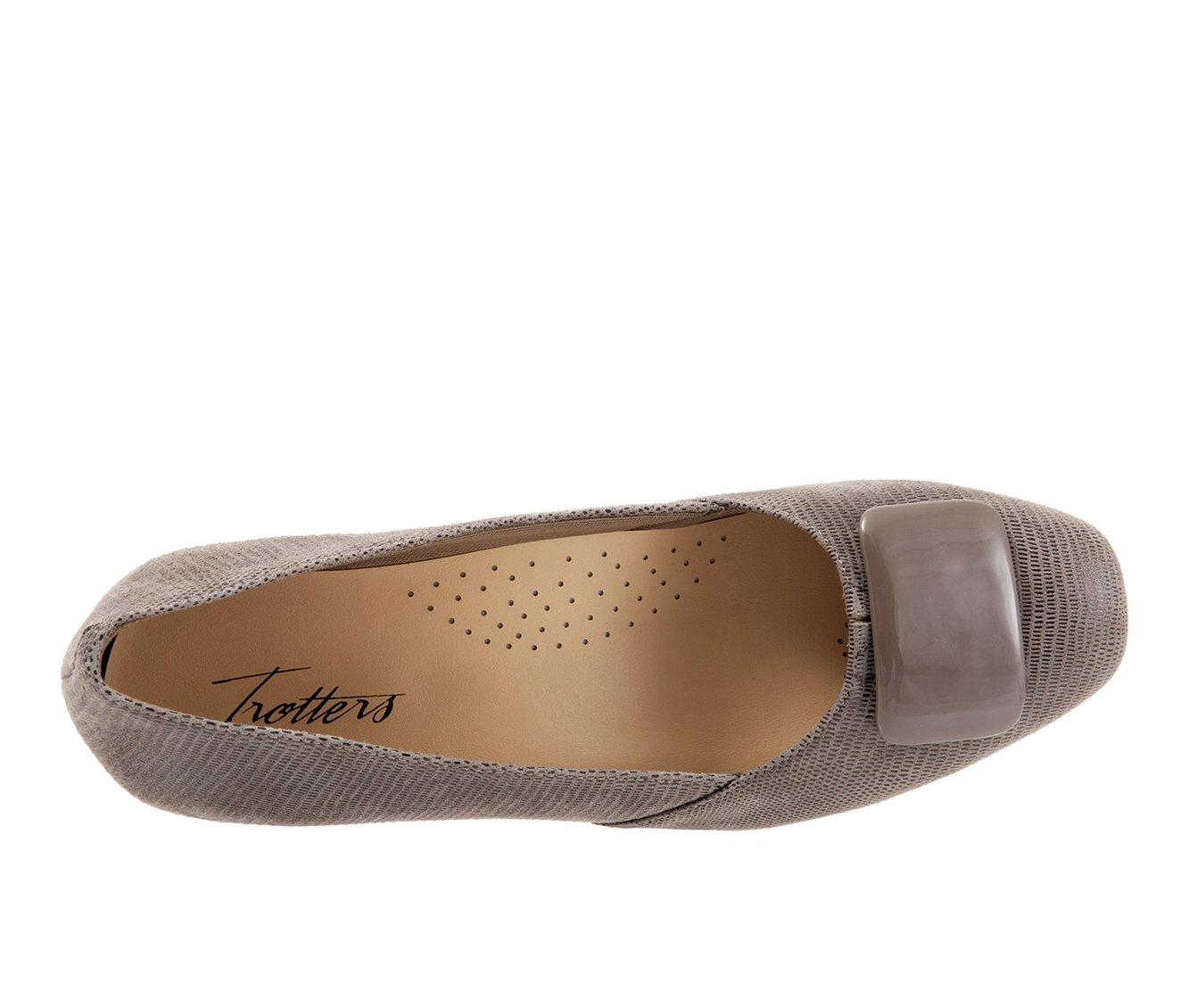 Women's Trotters Delse Pumps