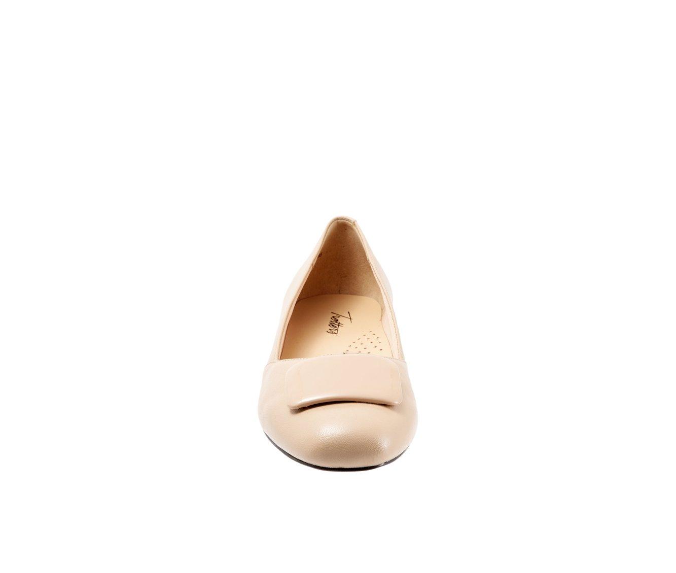Women's Trotters Delse Pumps