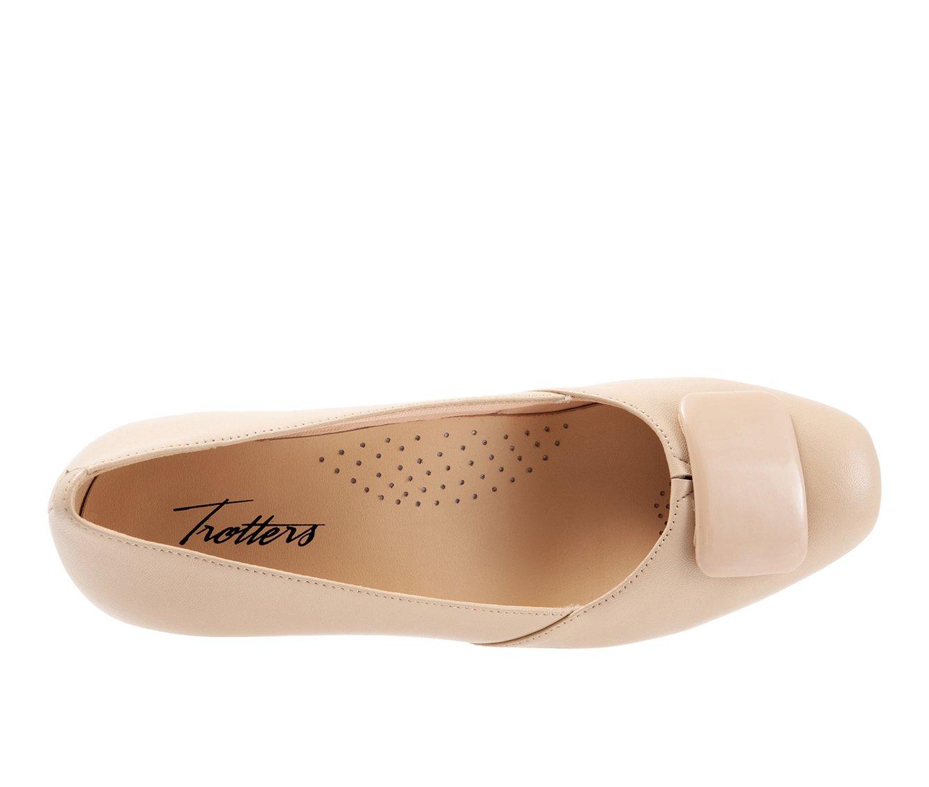 Women's Trotters Delse Pumps