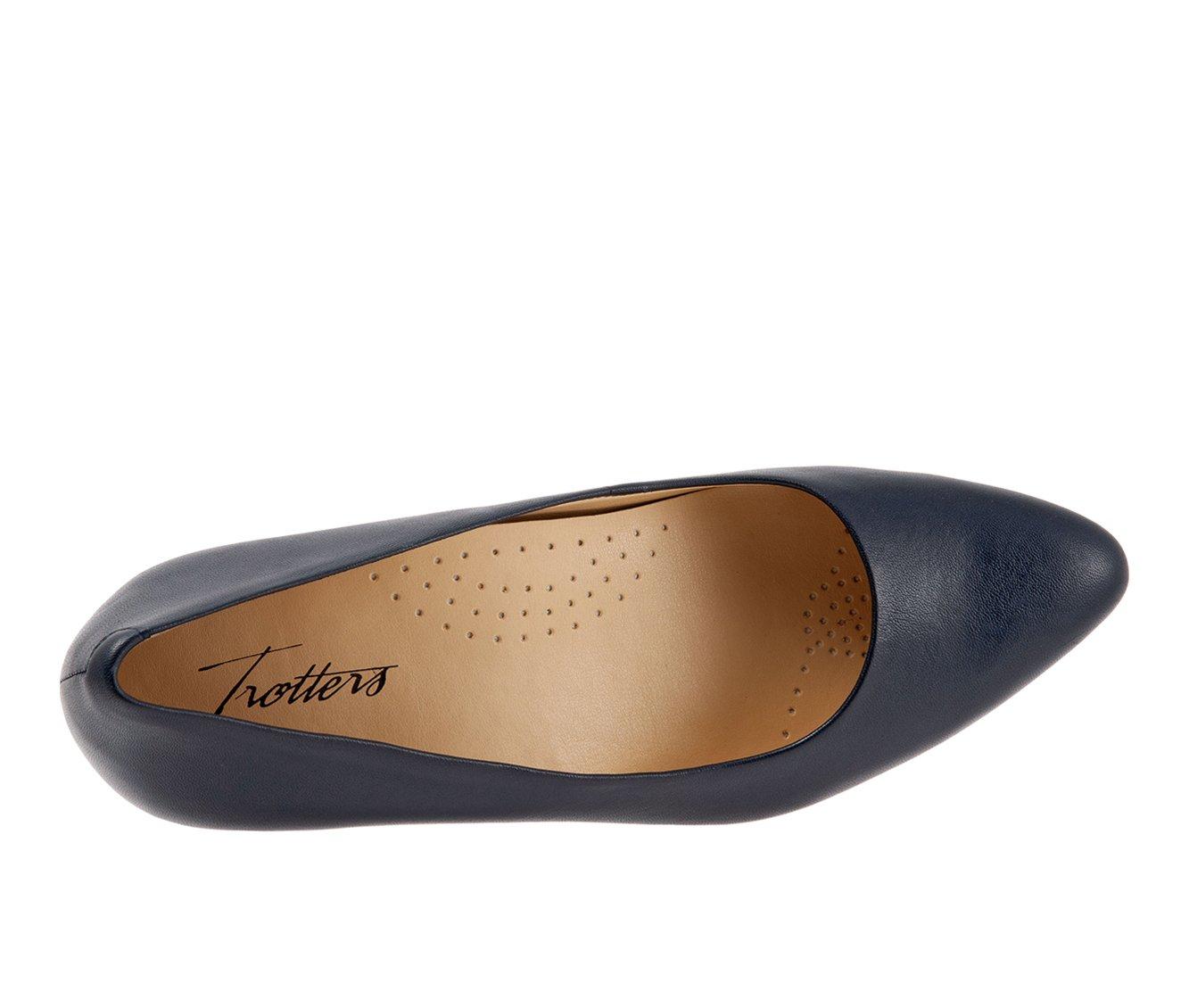 Women's Trotters Kari Pumps