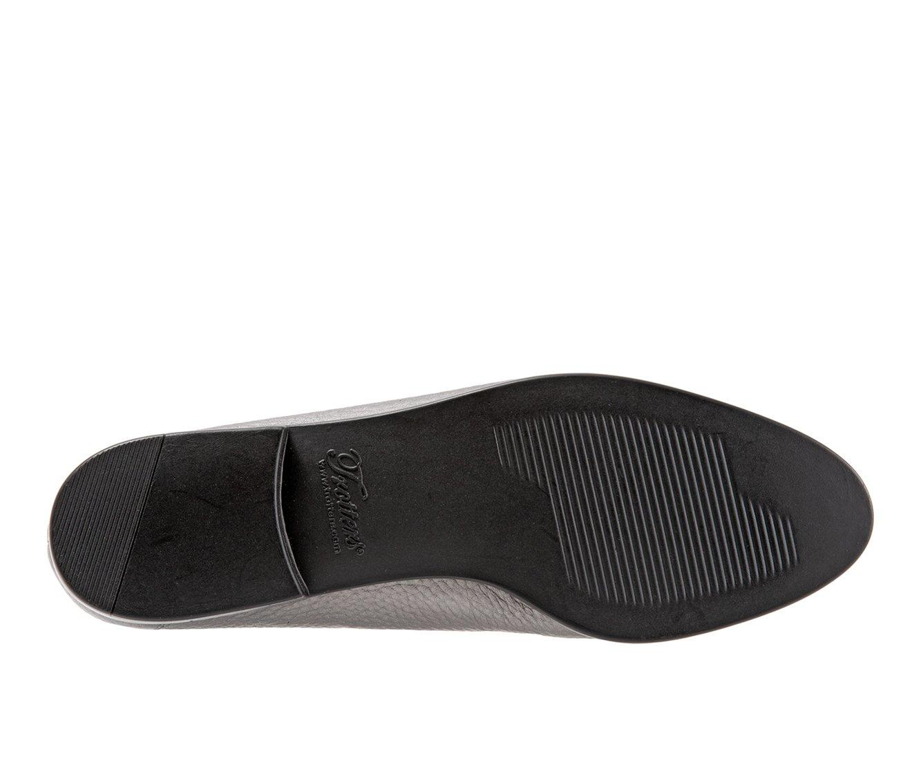 Women's Trotters Liz Tumbled Flats