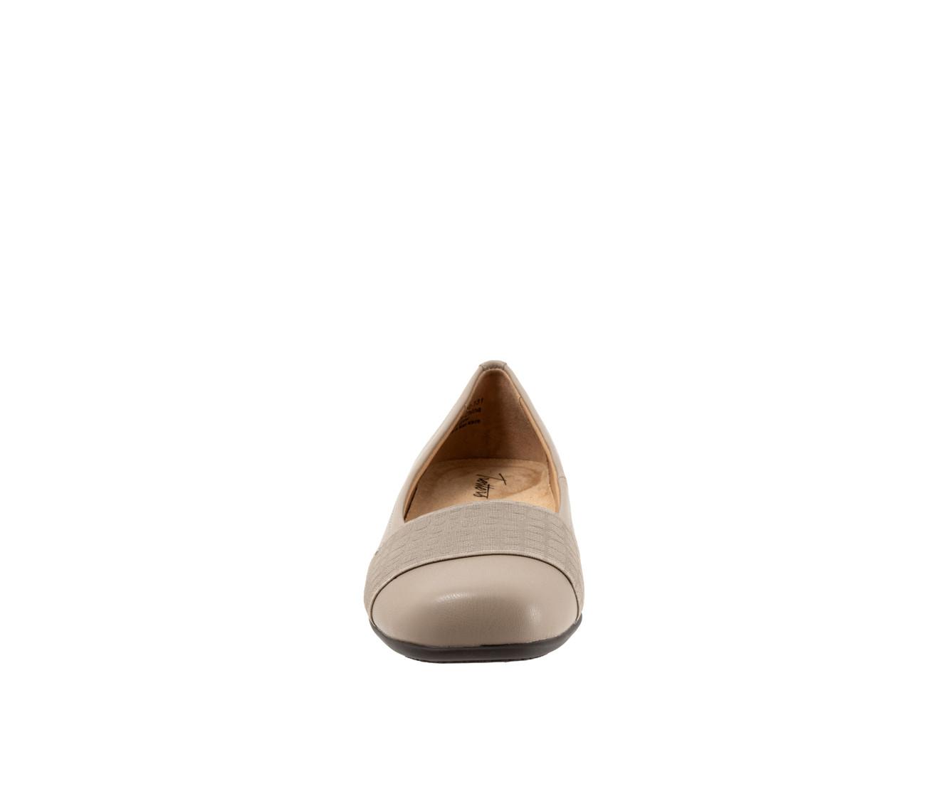 Women's Trotters Samantha Flats