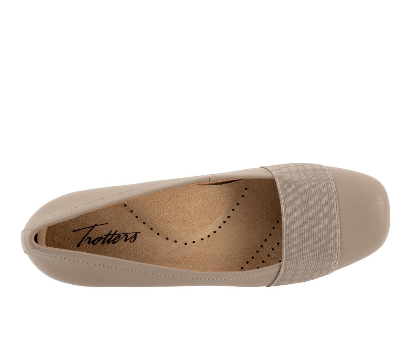 Women's Trotters Samantha Flats