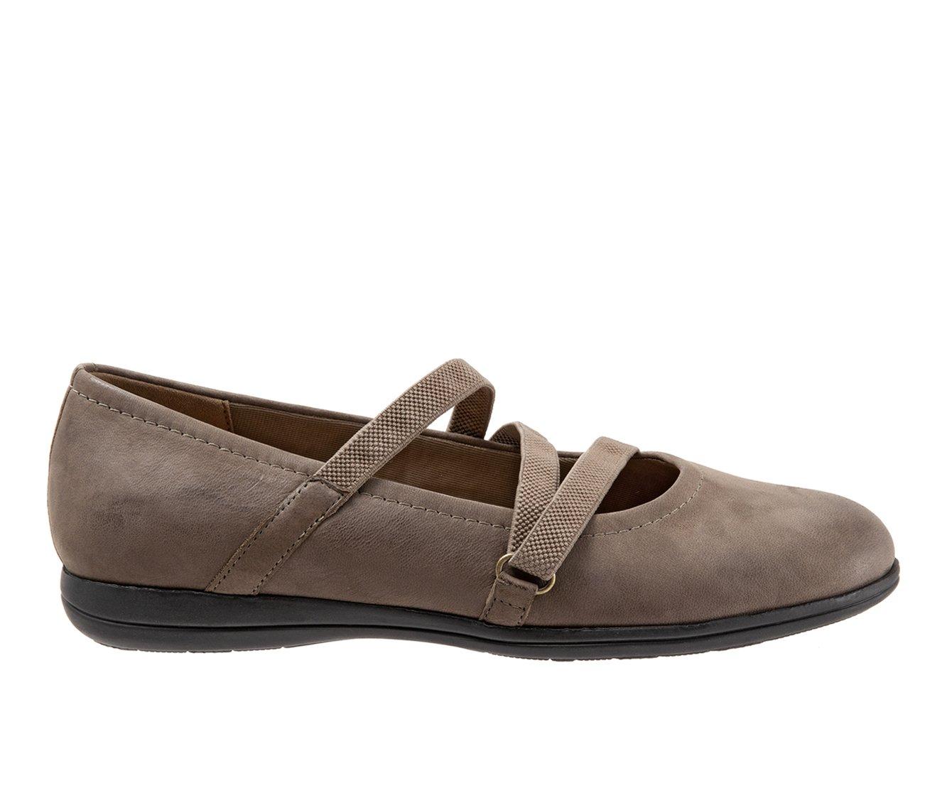 Women's Trotters Della Flats