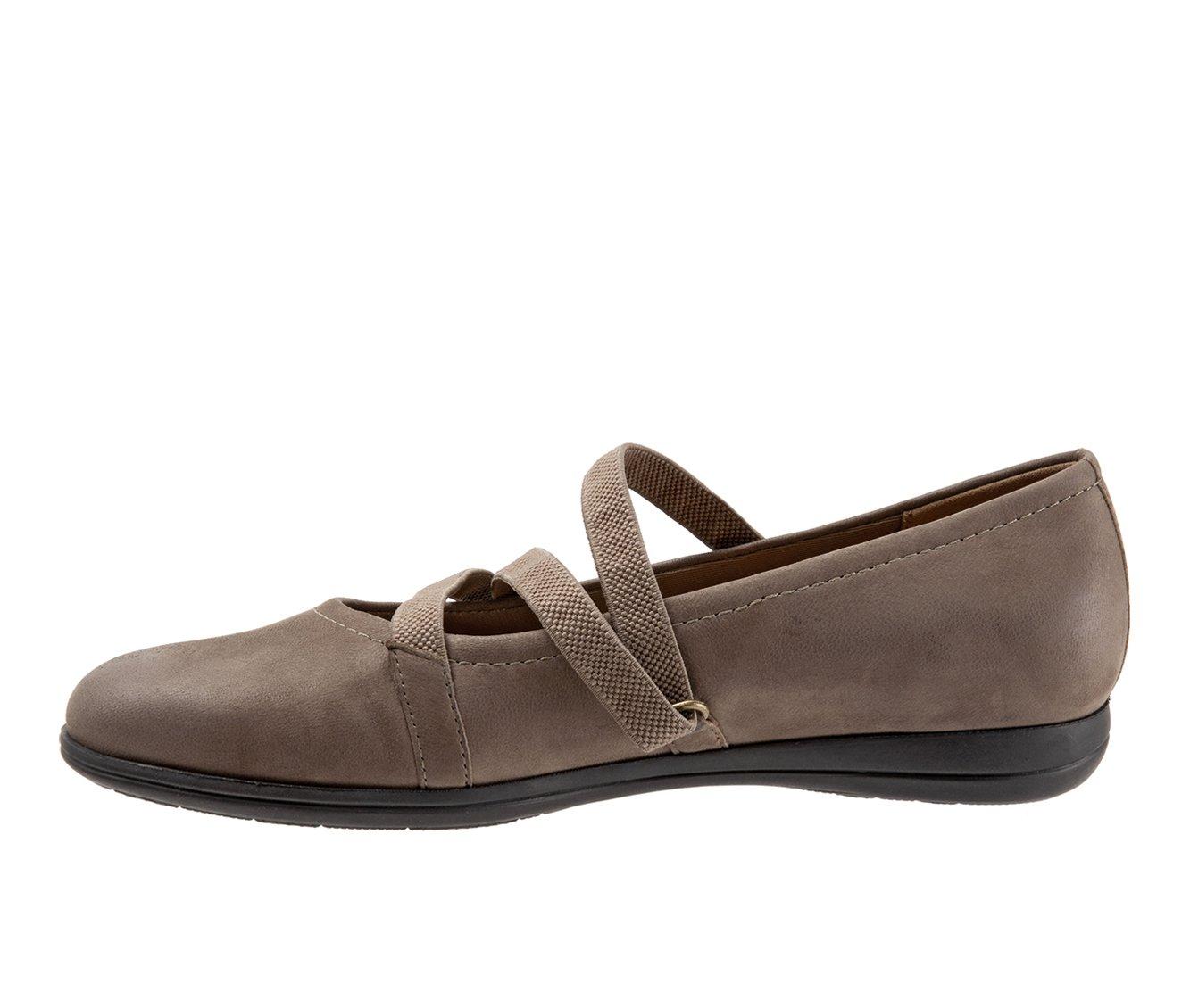 Women's Trotters Della Flats