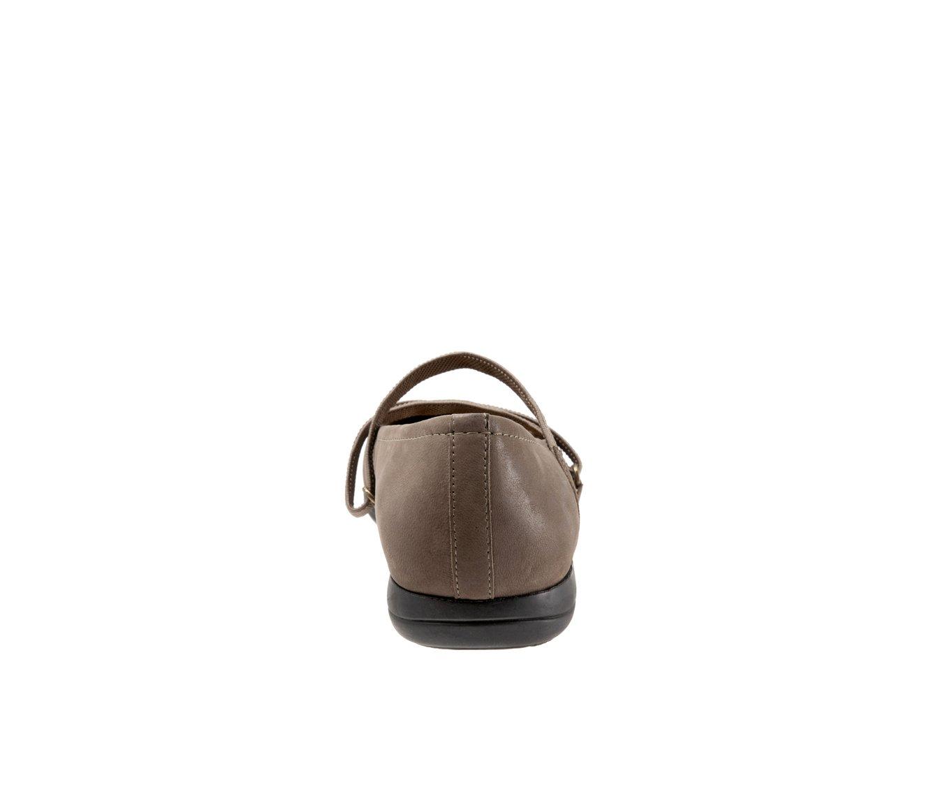 Women's Trotters Della Flats