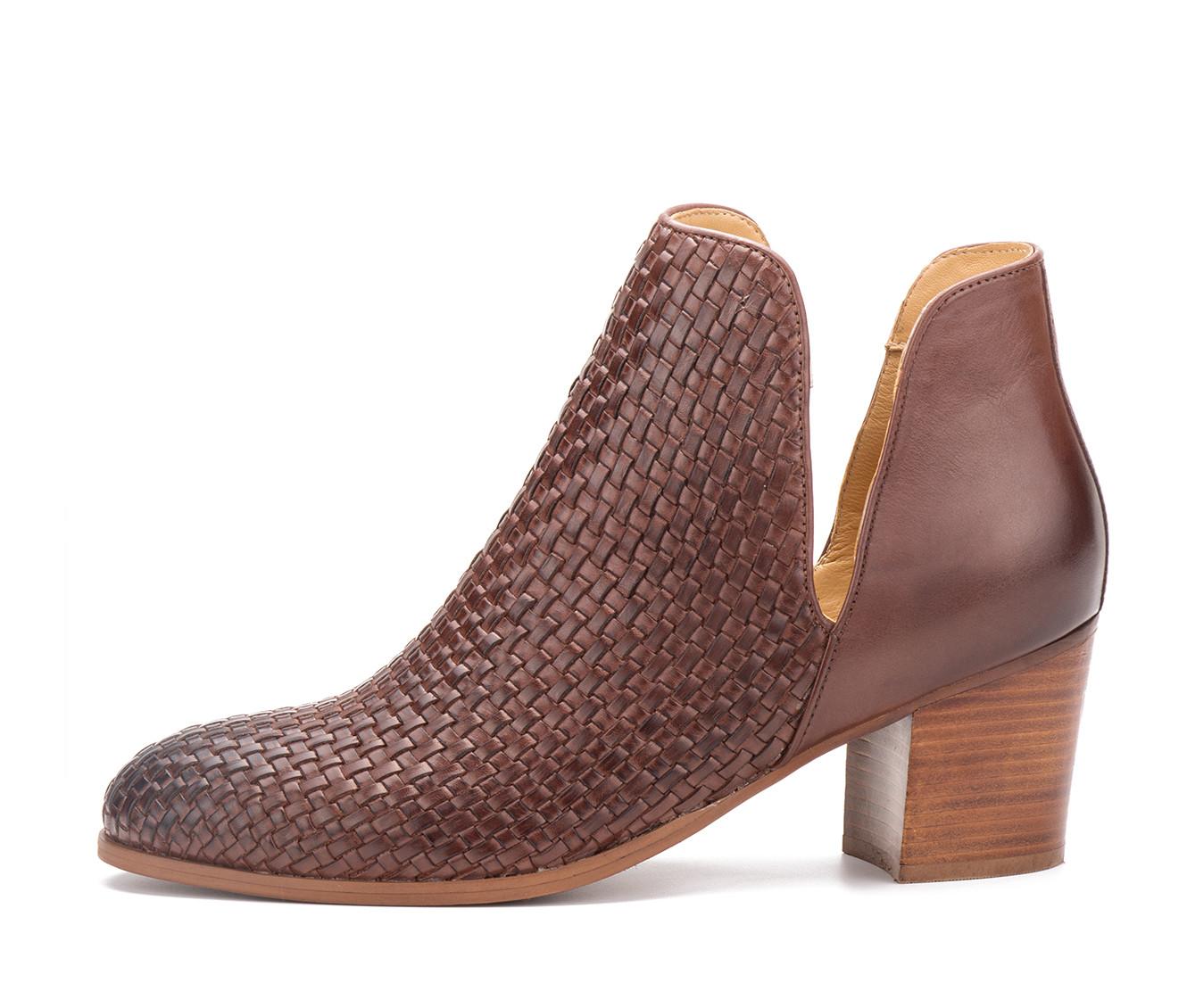 Women's Vintage Foundry Co Skyler Booties