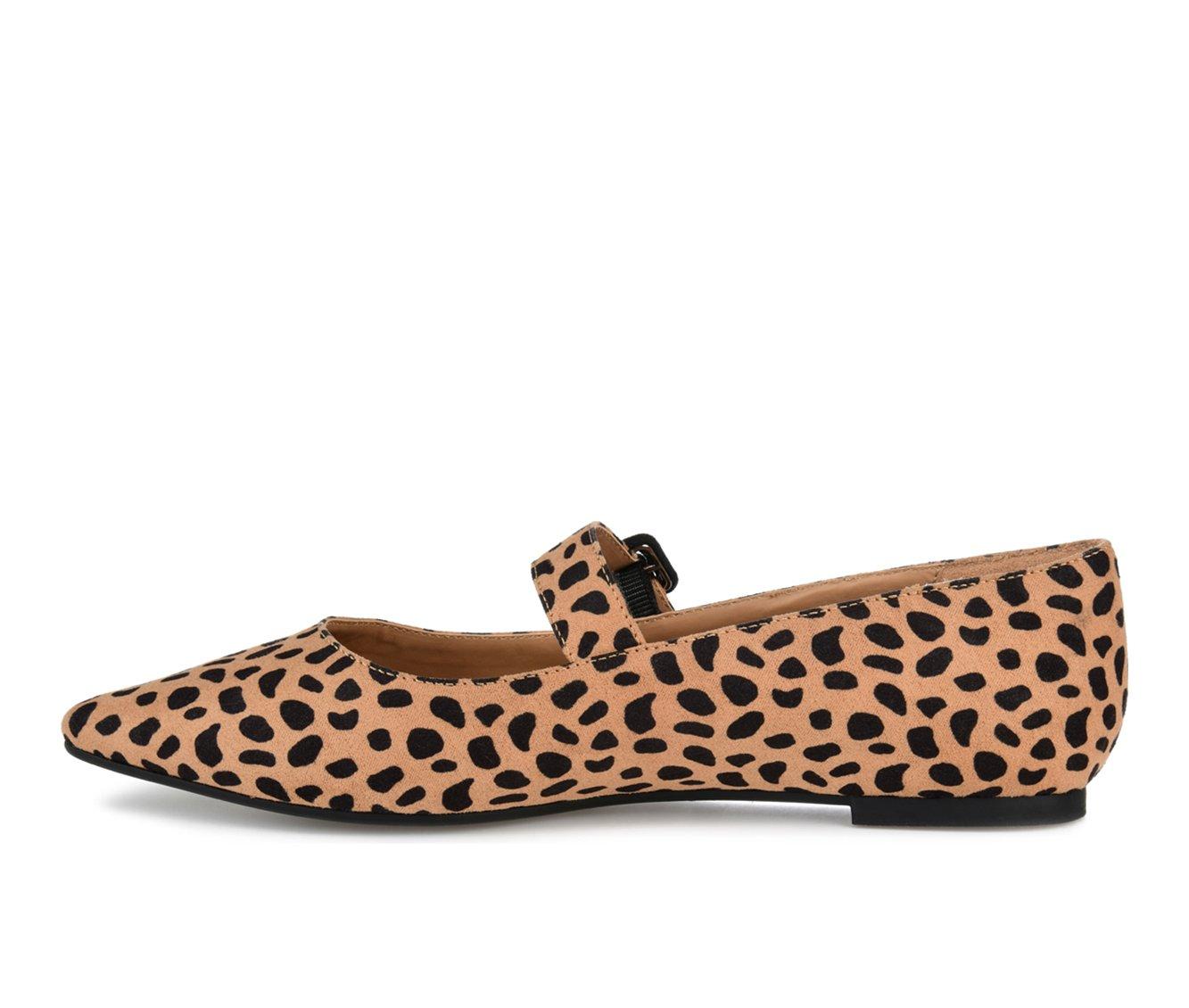 Women's Journee Collection Karissa Flats