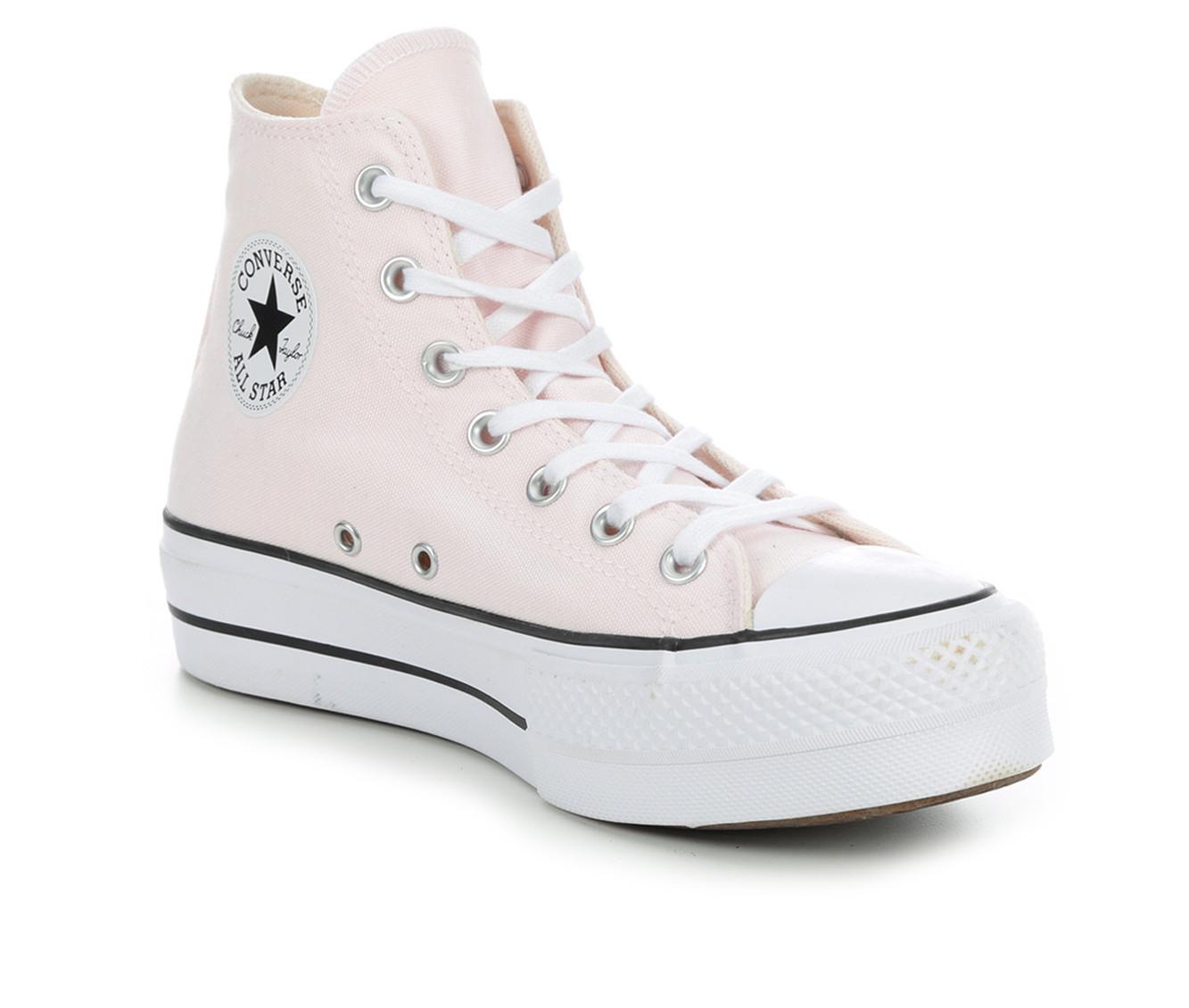 Does shoe 2024 carnival sell converse