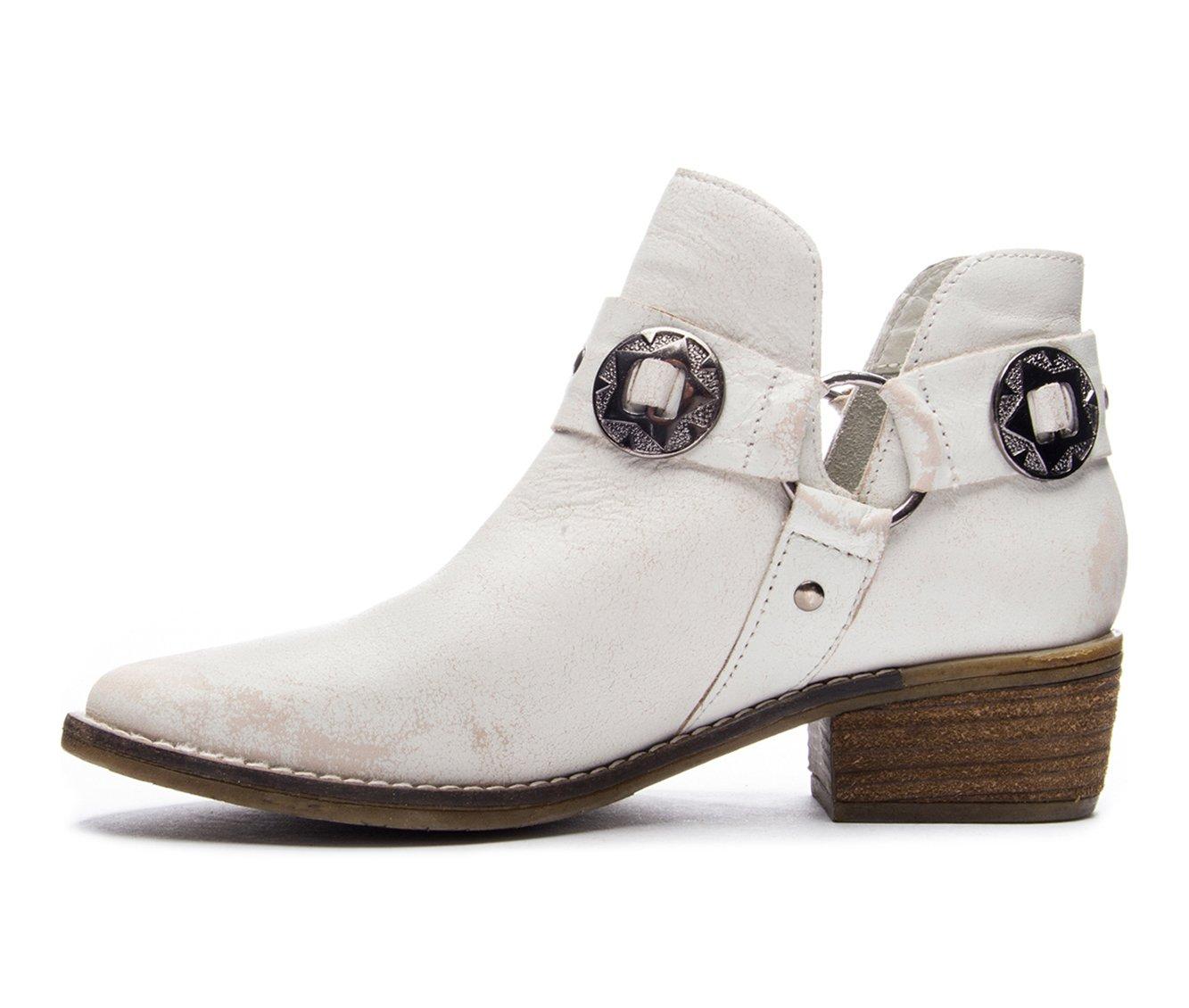 Women's Chinese Laundry Austin Western Booties