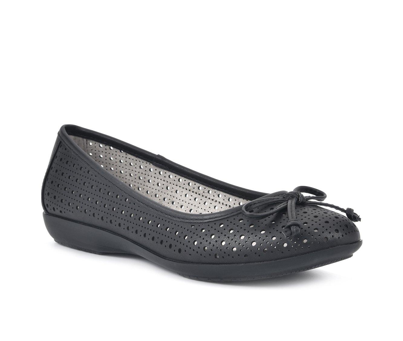 Women's Cliffs by White Mountain Cheryl Flats