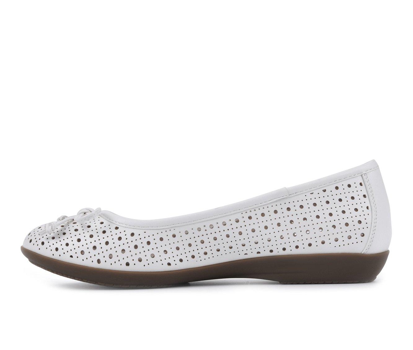 Women's Cliffs by White Mountain Cheryl Flats | Shoe Carnival