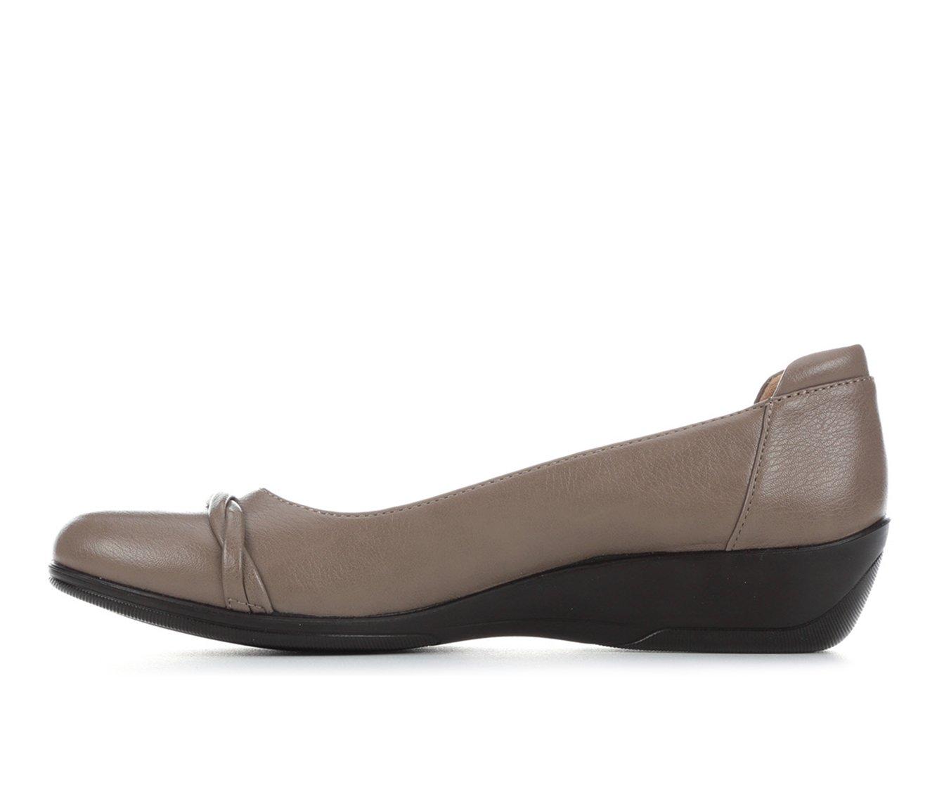 Women's LifeStride Impact Low Wedge Pumps