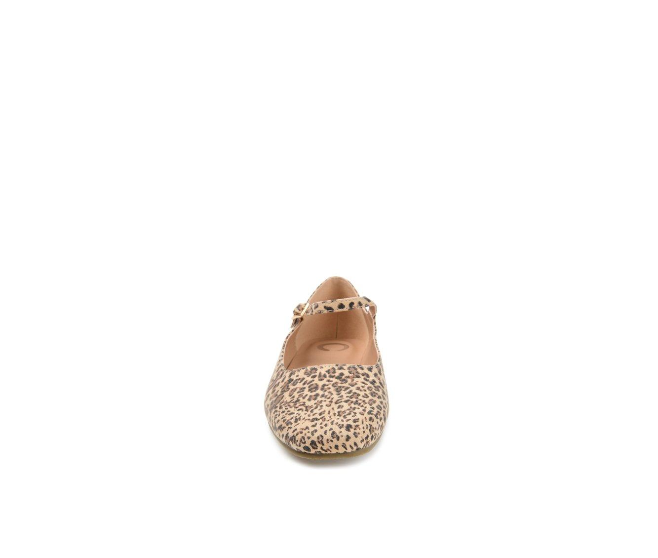 Women's Journee Collection Carrie Flats