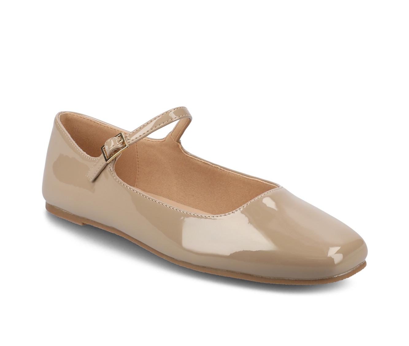 Women's Journee Collection Carrie Flats