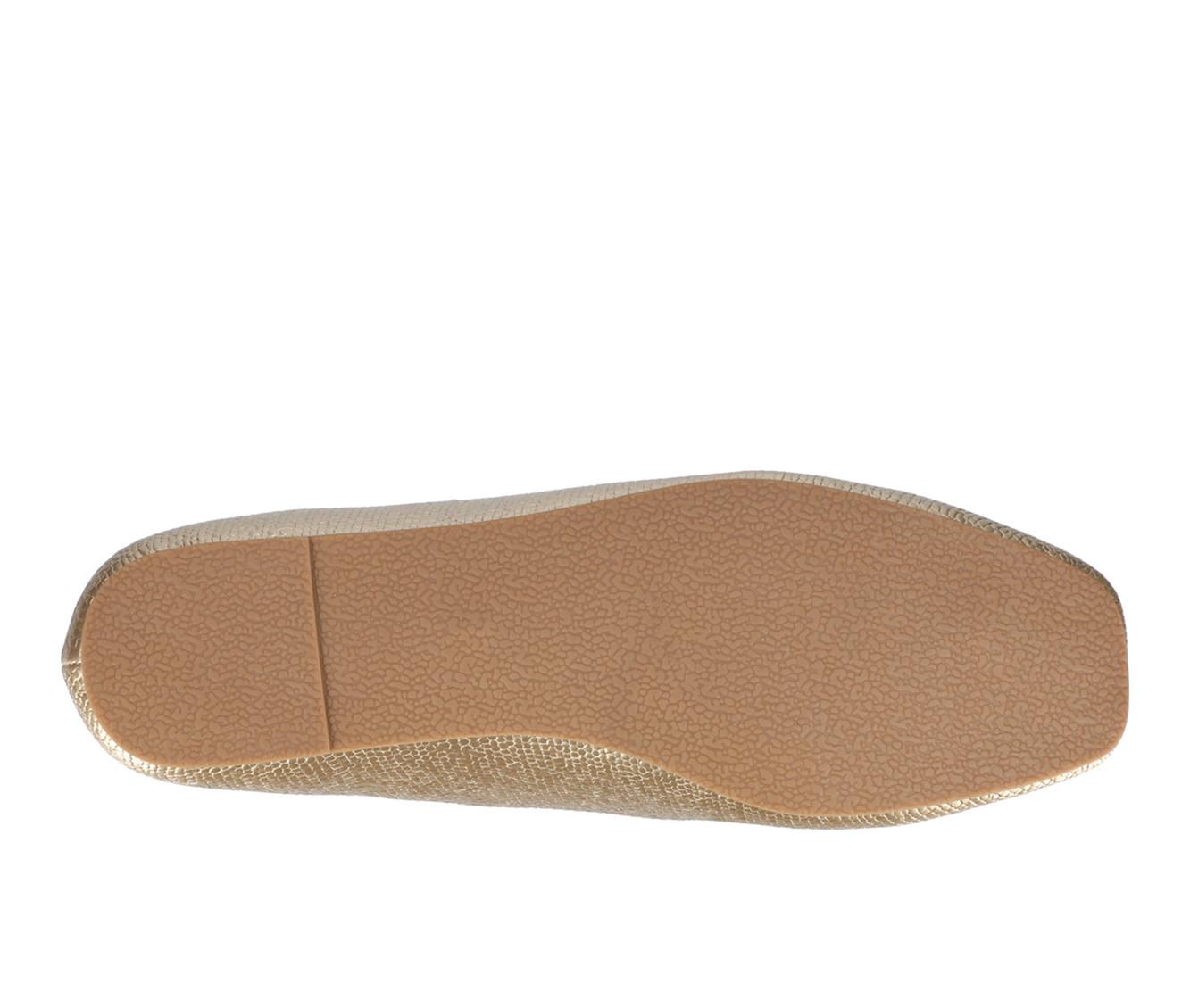 Women's Journee Collection Carrie Flats