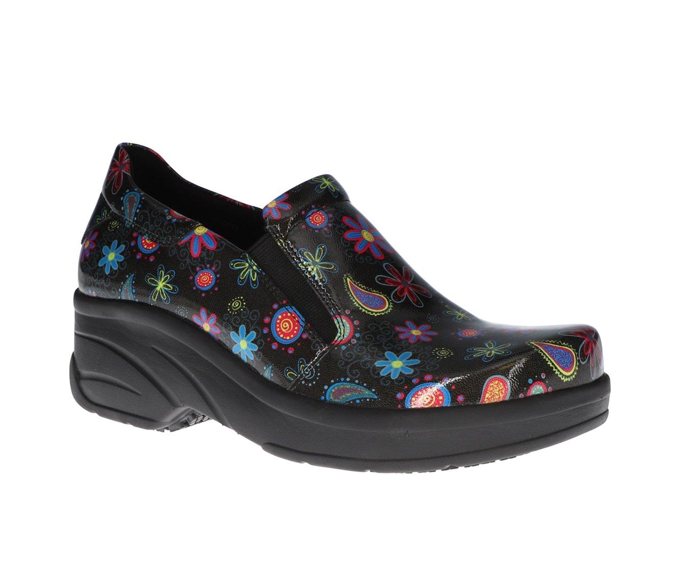 Women's Easy Works by Easy Street Appreciate Daisy Paisley Slip-Resistant Clogs