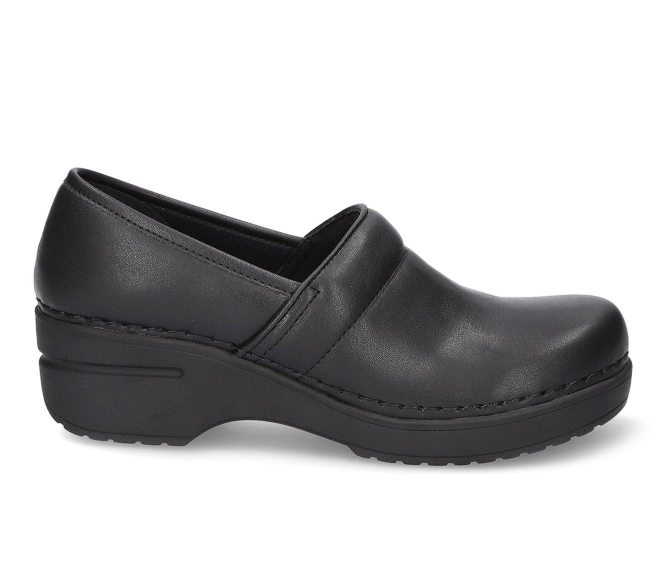 Women's Easy Works by Easy Street Lead Black Slip-Resistant Clogs