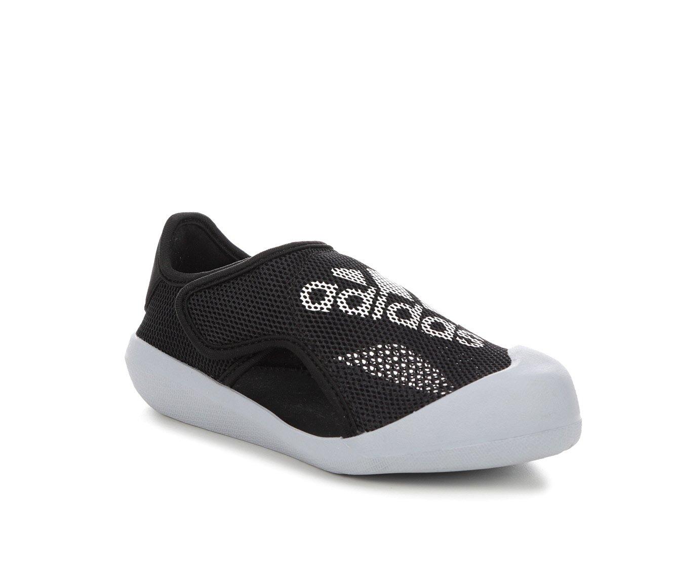 Toddler boy hotsell adidas shoes