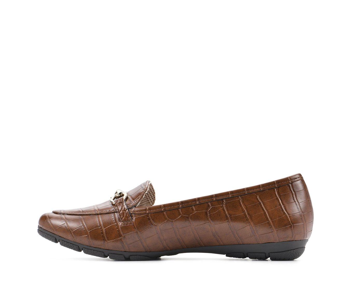 Women's Cliffs by White Mountain Glowing Loafers