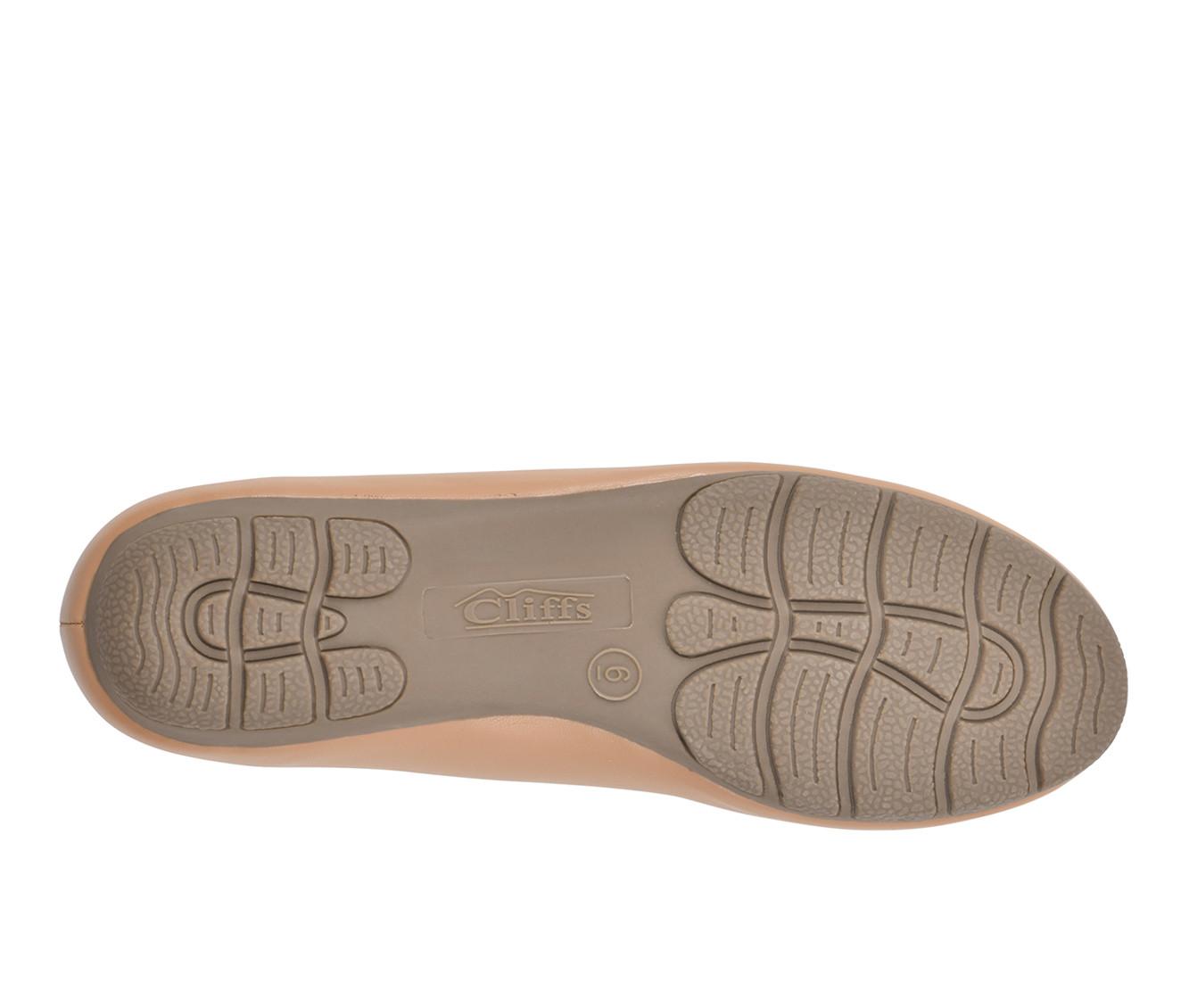 Women's Cliffs by White Mountain Glowing Loafers