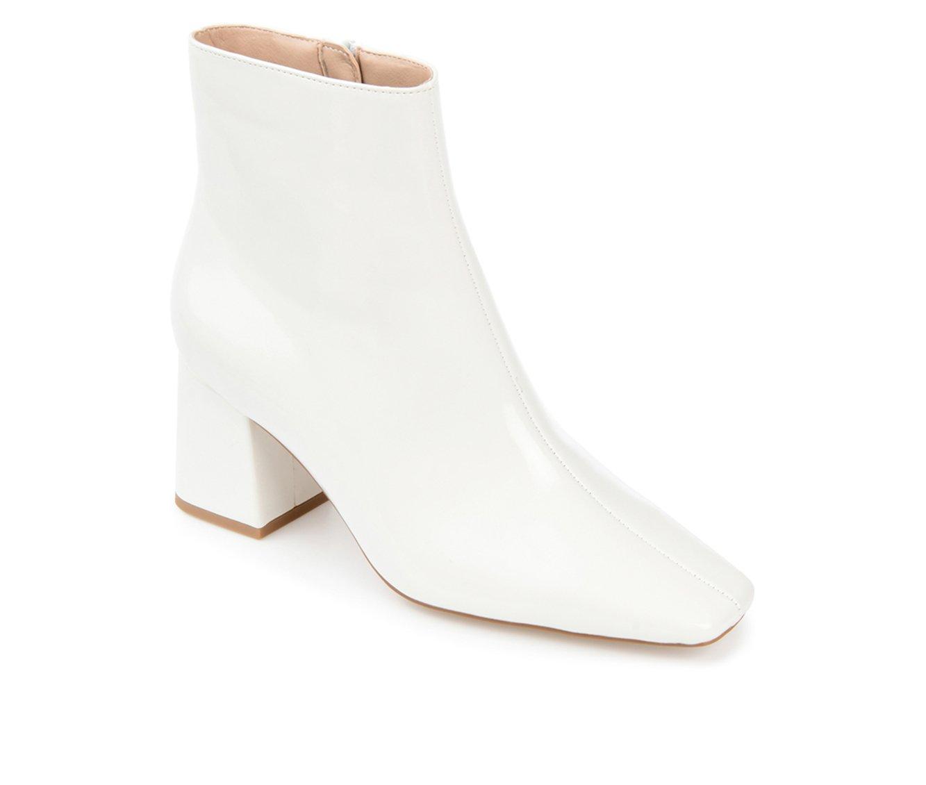 Women's Journee Collection Haylinn Block Heel Booties | Shoe Carnival