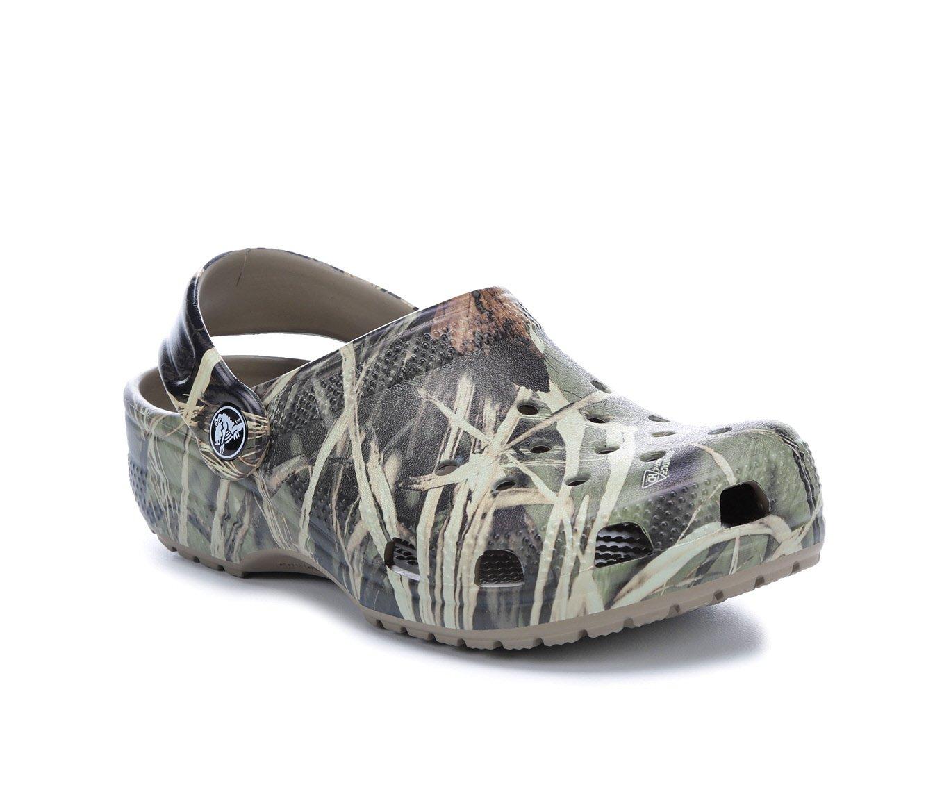 Little boy camo discount crocs