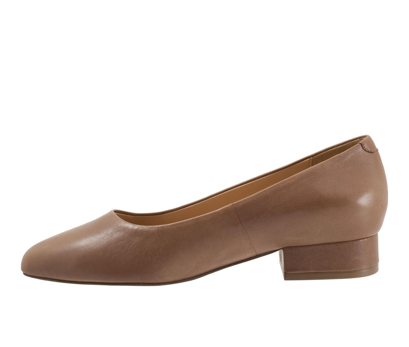 Women's Trotters Jewel Pumps