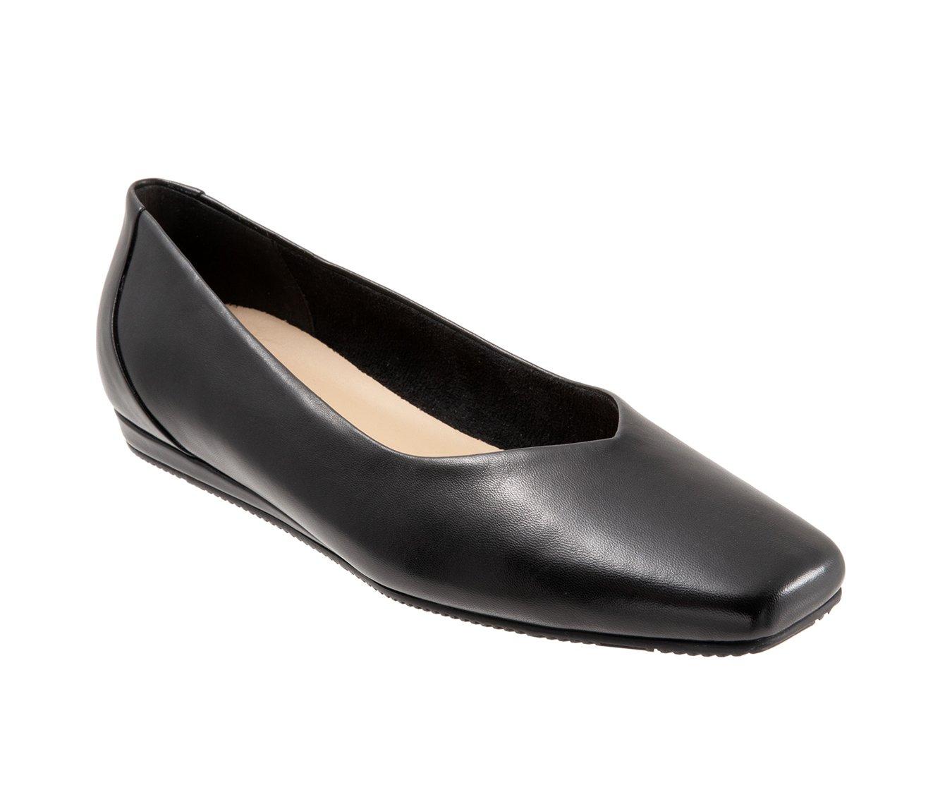 Women's Softwalk Vellore Flats