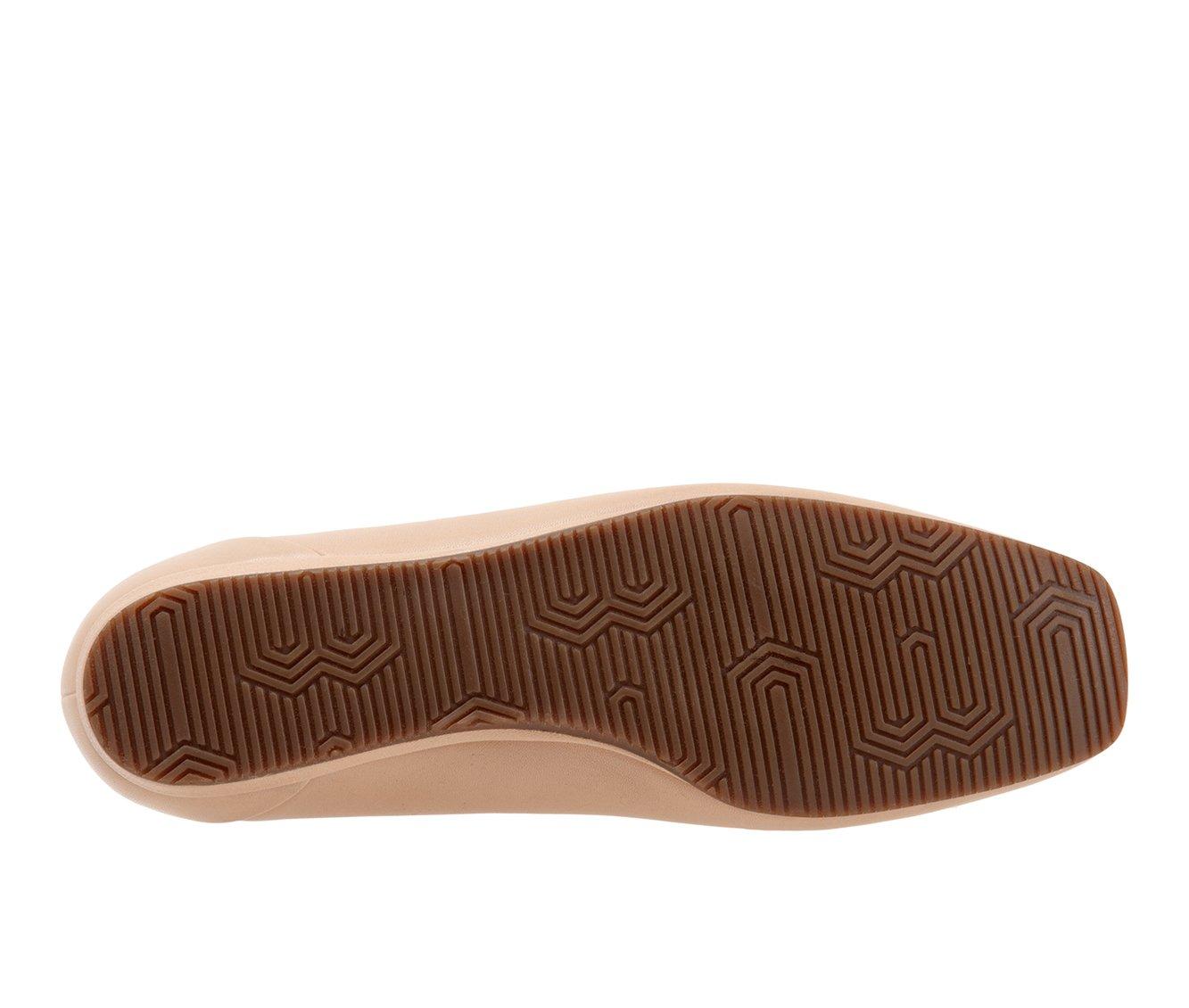 Women's Softwalk Vellore Flats