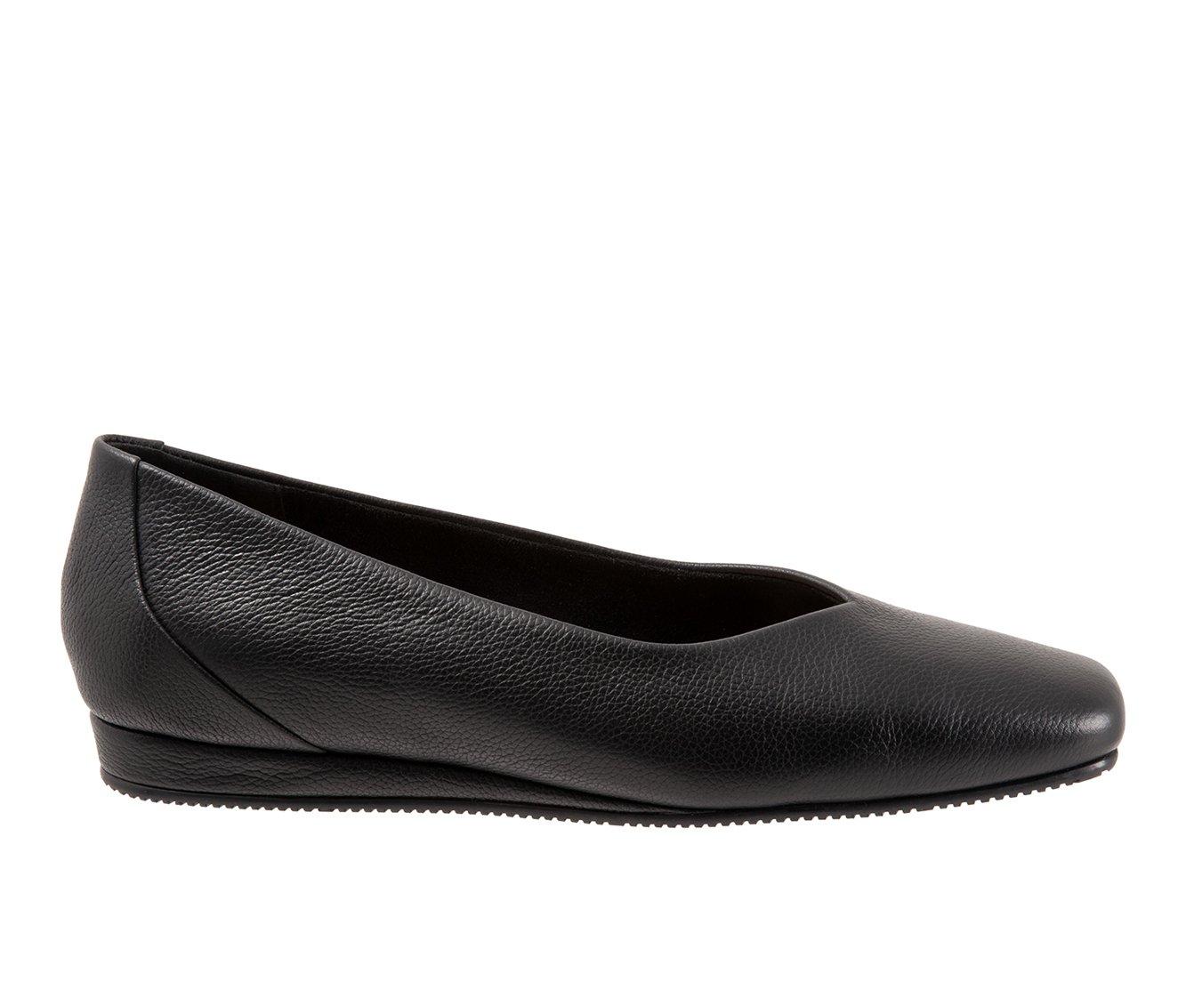 Women's Softwalk Vellore Flats