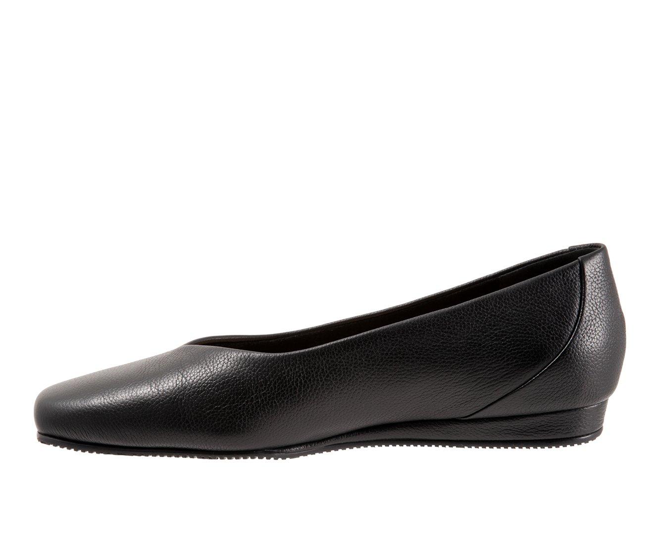 Women's Softwalk Vellore Flats