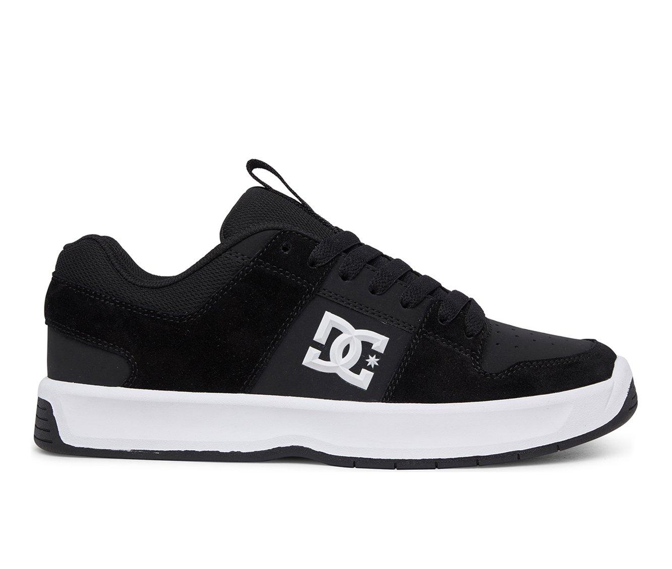 Iconic shop skate shoes