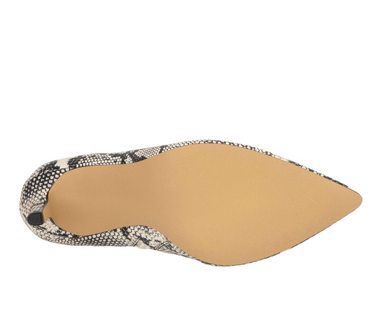 Women's New York and Company Carmen Booties