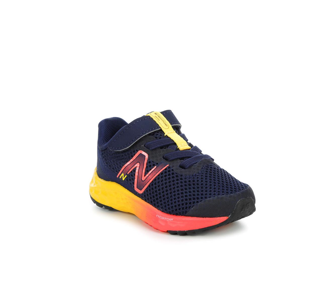 Boys' New Balance Infant & Toddler Arishi V4 IAARIKB4 Wide Width Running Shoes