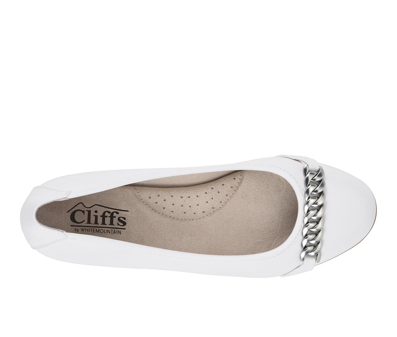 Women's Cliffs by White Mountain Charmed Flats