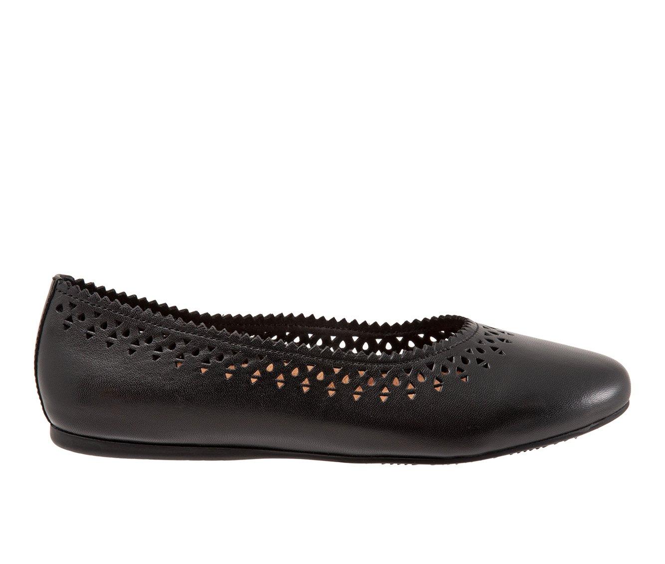 Women's Softwalk Selma Flats