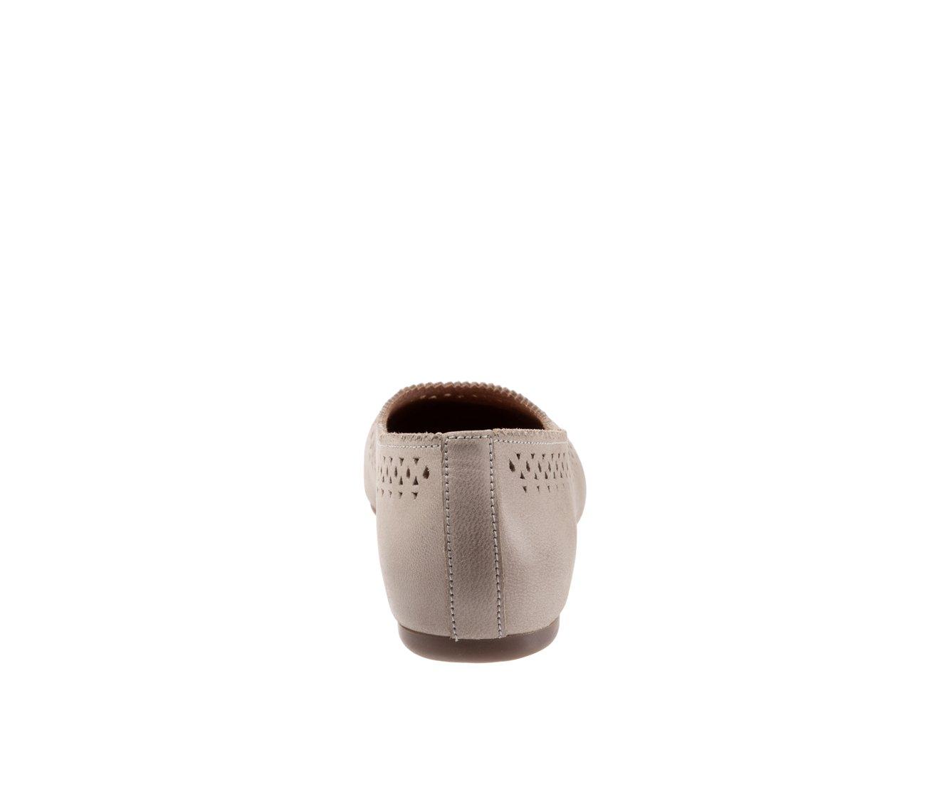 Women's Softwalk Selma Flats