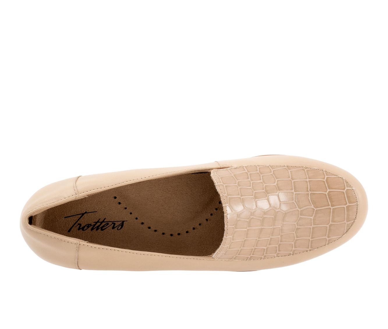Women's Trotters Deanna Loafers