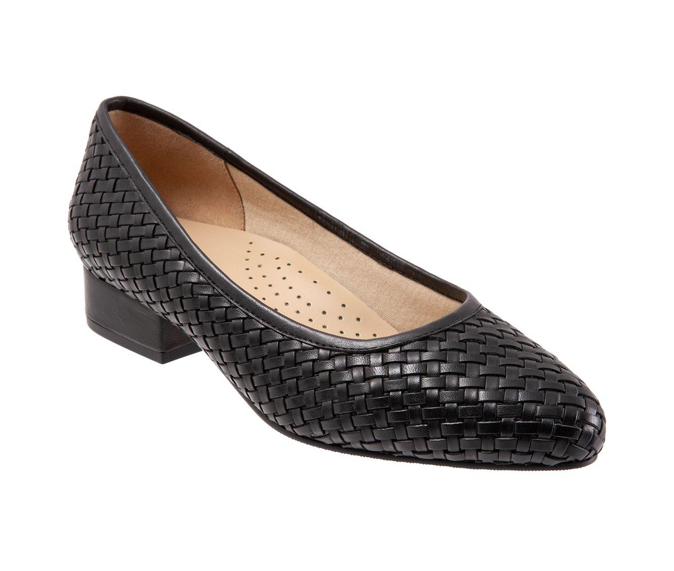 Women's Trotters Jade Pumps