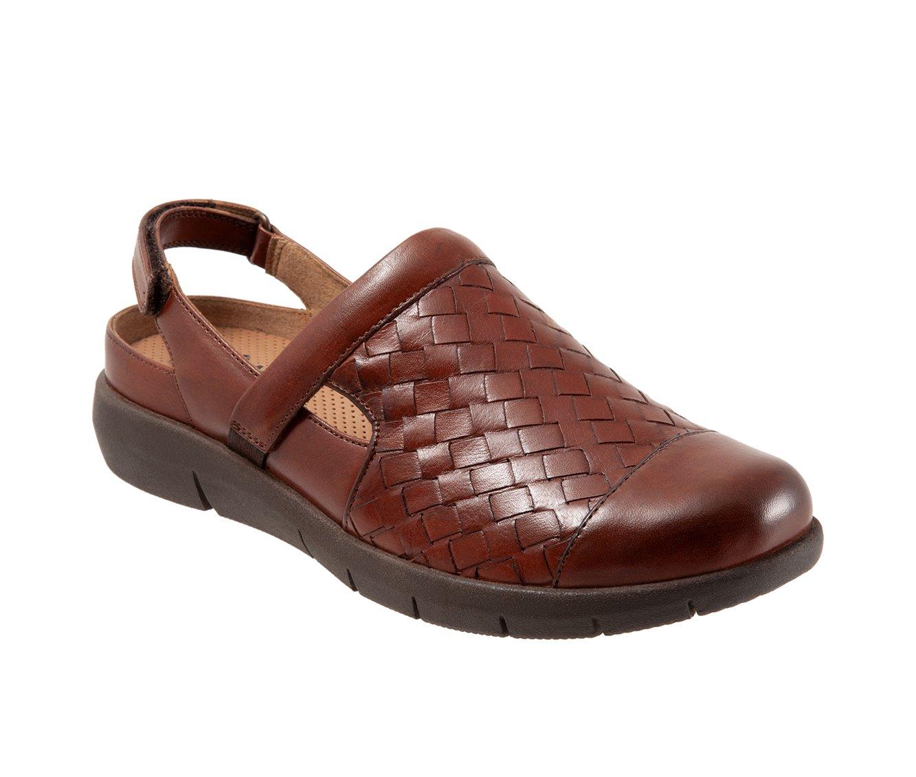 Women's Softwalk Salina Woven II Clog