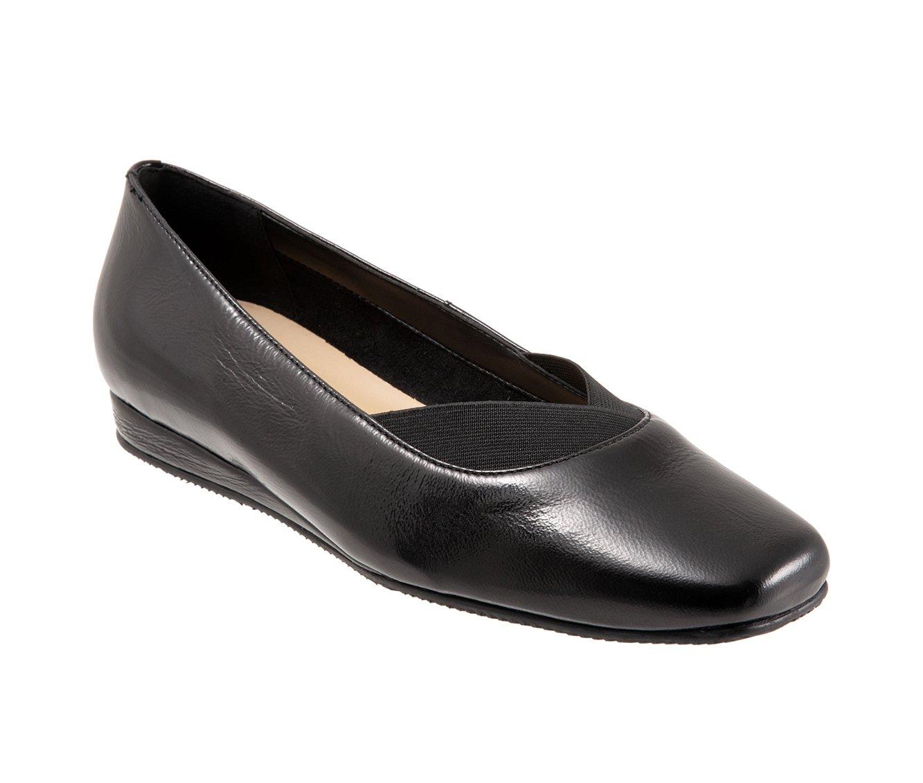 Women's Softwalk Viana Flats