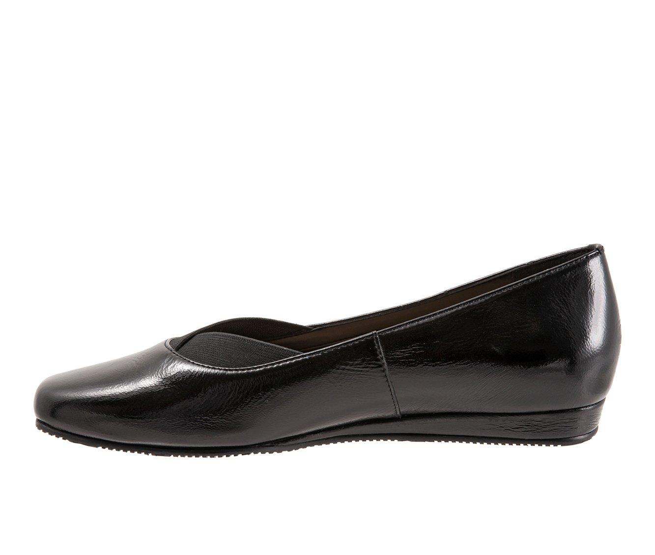 Women's Softwalk Viana Flats