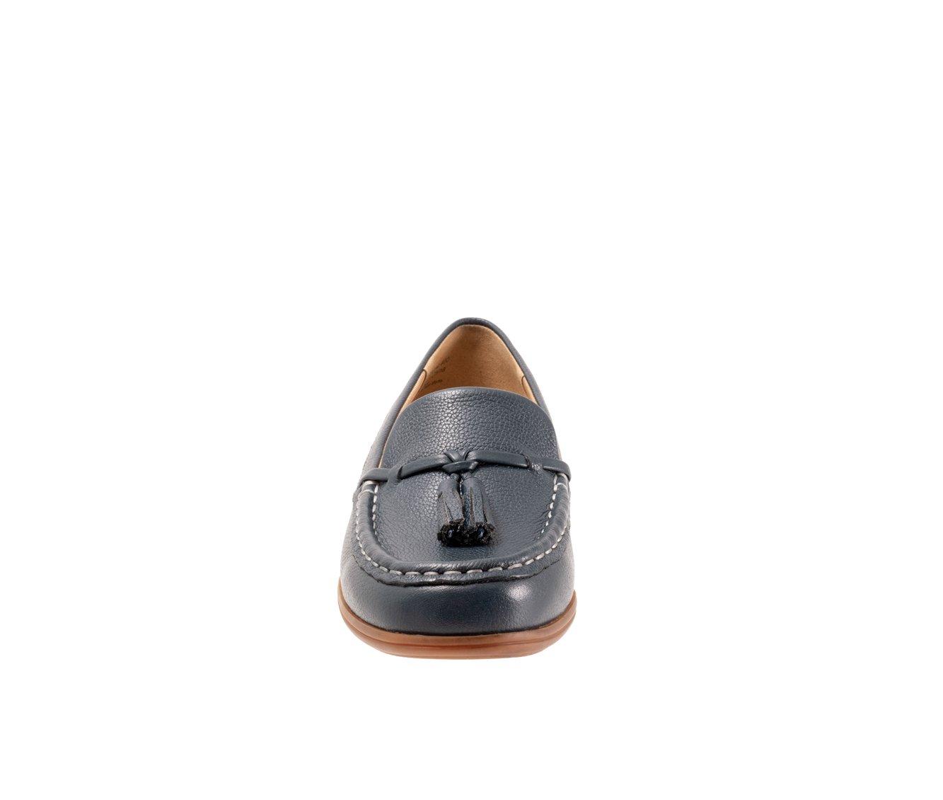 Women's Trotters Dawson Moccasin Loafers